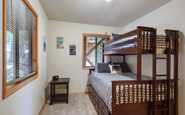photo 4 of Knotty Pines Retreat