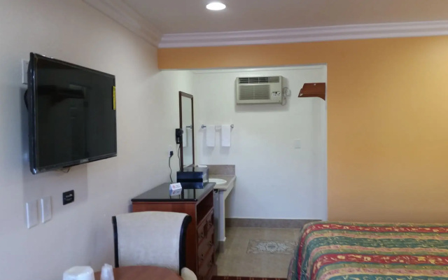 photo 5 of Kona Inn Motel Anaheim