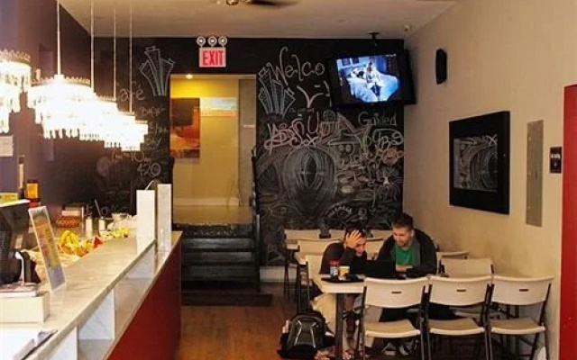 photo 4 of L Hostels