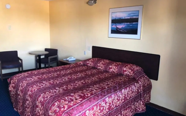 photo 5 of Lone Star Inn