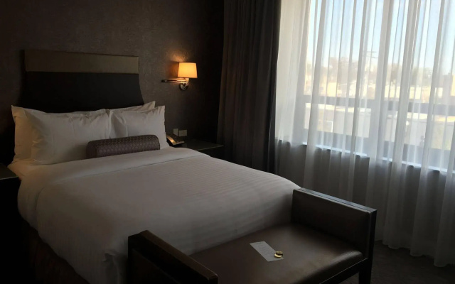 photo 3 of La Banque Hotel