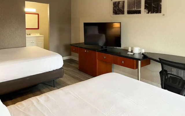 photo 3 of La Casa Inn