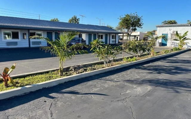 photo 2 of La Casa Motel