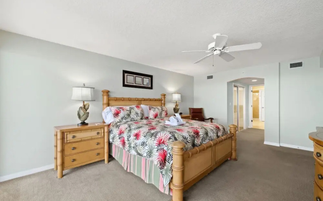 photo 4 of La Contessa 307 - Three Bedroom Condo