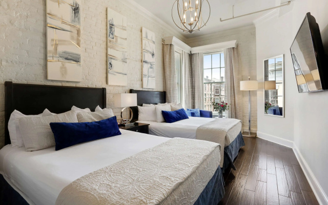 photo 5 of La Galerie French Quarter Hotel