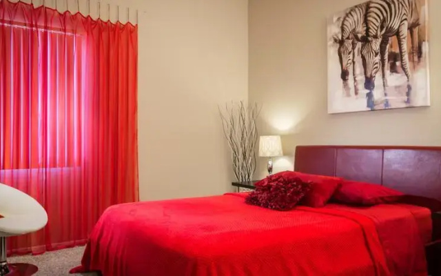 photo 5 of La Hollywood Suite