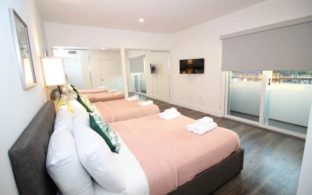 photo 4 of LA Luxury Suites Free Parking 2BD2BA