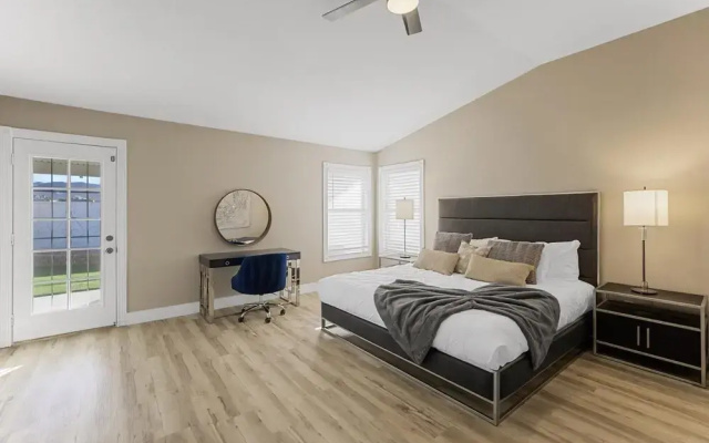 photo 3 of LA Mirada Modern Luxury Pool Retreat - Full Kitchen Jacuzzi 4 Bedrooms Trails Parks
