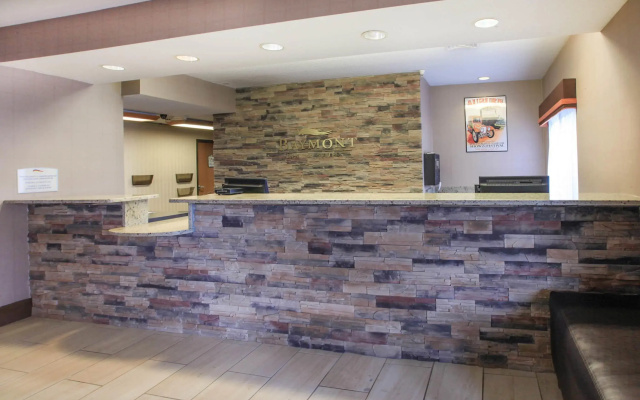 photo 2 of Baymont by Wyndham Auburn