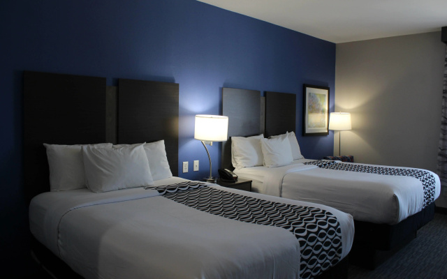 photo 3 of La Quinta Inn and Suites by Wyndham Schertz-San Antonio-Selma