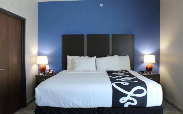 photo 5 of La Quinta Inn and Suites by Wyndham Schertz-San Antonio-Selma
