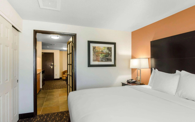 photo 5 of Comfort Inn & Suites Ashland