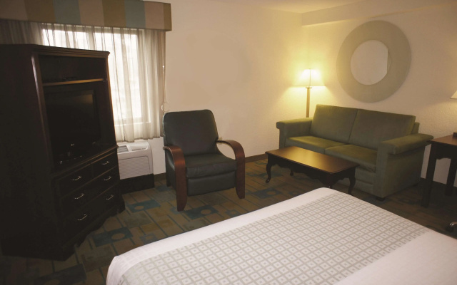 photo 5 of La Quinta Inn & Suites by Wyndham Boston Somerville