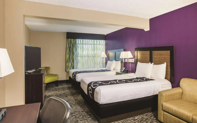 photo 5 of La Quinta Inn & Suites by Wyndham Clearwater South