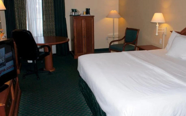 photo 2 of 科文頓拉昆塔套房酒店(The Chateau Hotel Covington)