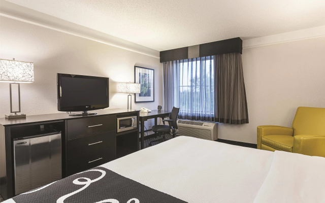 photo 4 of La Quinta by Wyndham Denver Englewood Tech Center