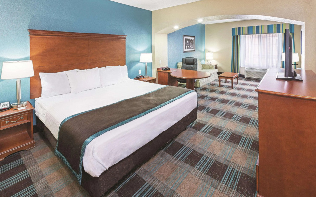 photo 5 of Sonesta Essential HOU Airport Road