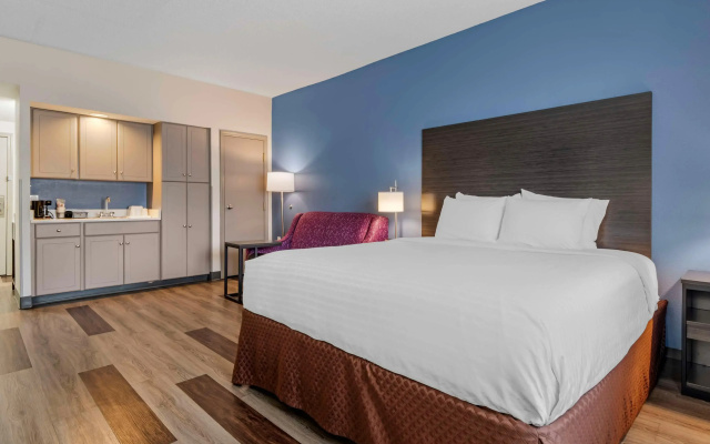 photo 5 of Best Western Louisville Airport Expo