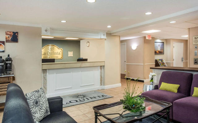 photo 3 of La Quinta Inn & Suites by Wyndham Melbourne Viera