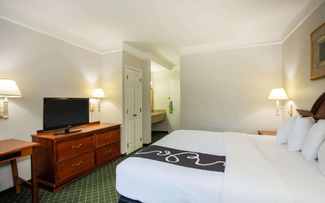 photo 4 of La Quinta Inn & Suites by Wyndham Melbourne Viera
