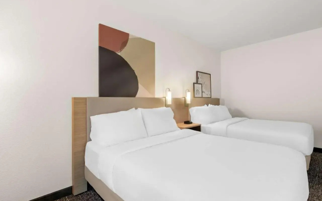 photo 4 of Spark by Hilton Missouri City Sugar Land