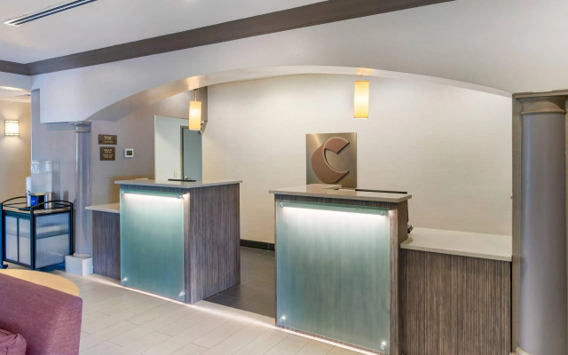 photo 5 of Comfort Inn & Suites