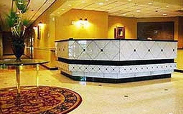 photo 2 of La Quinta Inn & Suites St. Paul