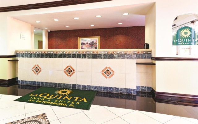 photo 2 of La Quinta Inn & Suites by Wyndham St. Petersburg Northeast