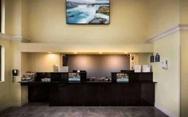 photo 2 of Days Inn by Wyndham Wayne