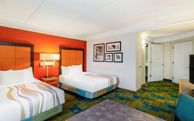 photo 5 of La Quinta Inn & Suites by Wyndham Fremont / Silicon Valley