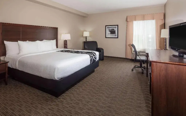 photo 4 of LA QUINTA INN &amp; SUITES INGLEWOOD
