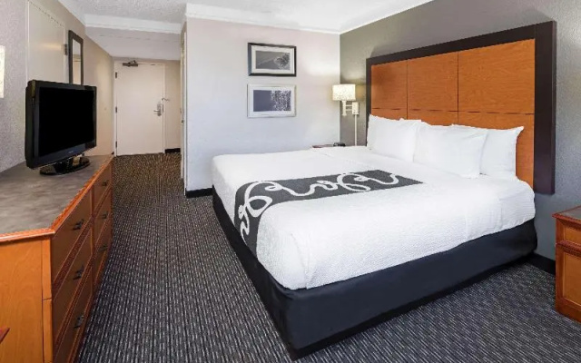 photo 5 of La Quinta Inn And Suites Buena Park