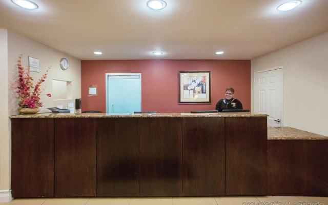 photo 2 of JFK View Inn  Suites