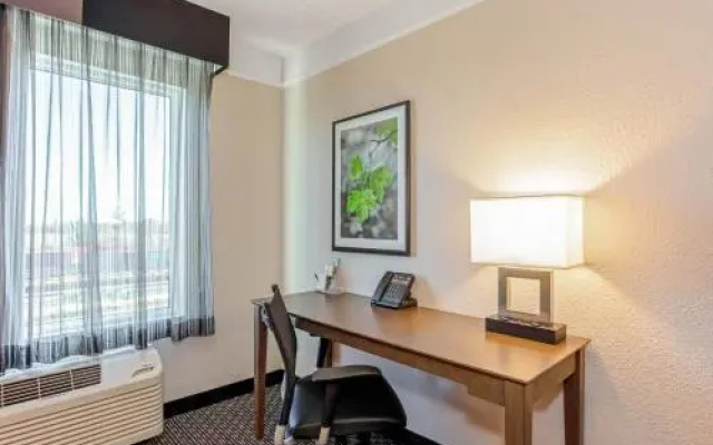 photo 5 of La Quinta Inn And Suites Panama City