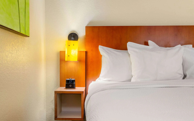 photo 4 of La Quinta Inn & Suites by Wyndham Raleigh Crabtree
