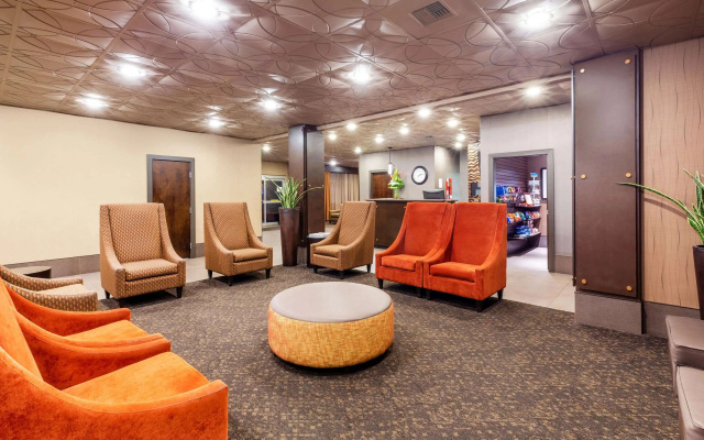 photo 2 of La Quinta Inn & Suites by Wyndham Seattle Downtown