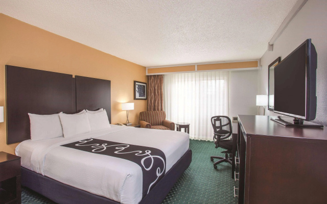 photo 3 of La Quinta Inn by Wyndham Berkeley