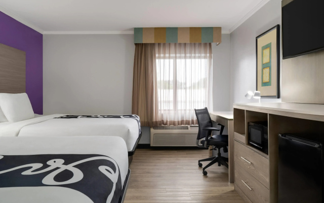 photo 2 of La Quinta Inn by Wyndham Birmingham - Inverness