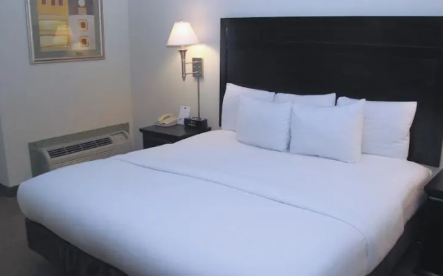 photo 3 of La Quinta Inn Chattanooga TN