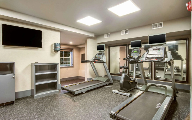 photo 3 of District 3 Hotel, Ascend Hotel Collection