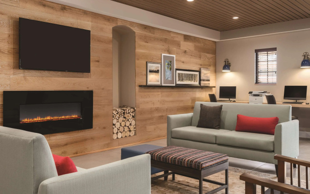 photo 3 of Country Inn & Suites by Radisson, Hoffman Estates, IL