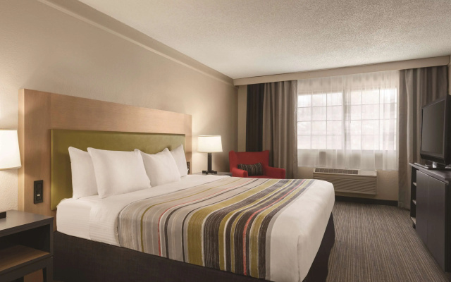 photo 5 of Country Inn & Suites by Radisson, Hoffman Estates, IL