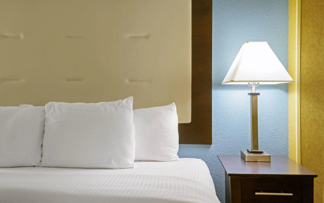 photo 5 of La Quinta Inn Columbia Se / Fort Jackson