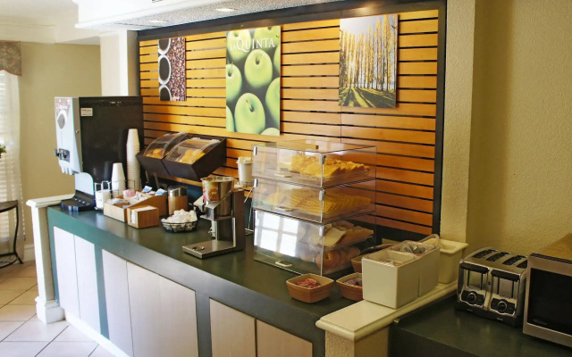 photo 4 of La Quinta Inn Denver Northglenn