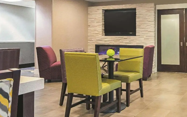 photo 5 of La Quinta Inn Detroit Utica