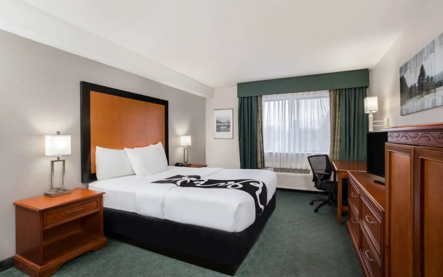 photo 3 of La Quinta Inn Everett