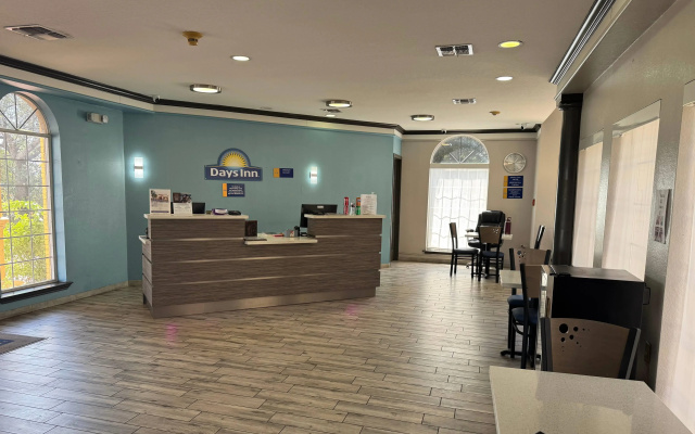 photo 2 of Days Inn by Wyndham Georgetown