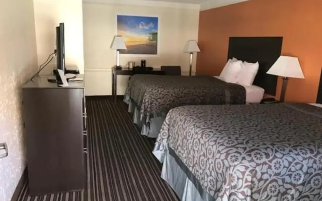 photo 4 of Days Inn by Wyndham Jacksonville Baymeadows