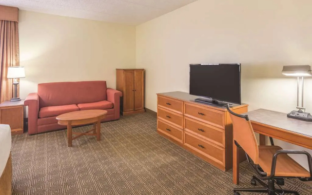 photo 5 of La Quinta Inn Jacksonville Mandarin San Jose