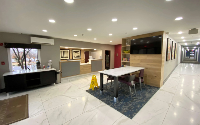 photo 2 of Best Western Kennesaw